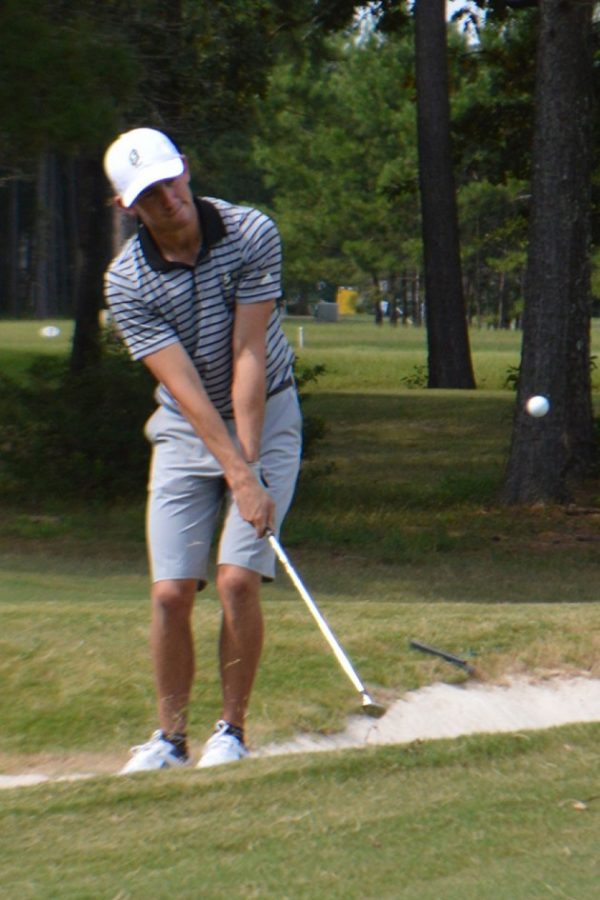 Tale of two tee-offs at David Toms Intercollegiate