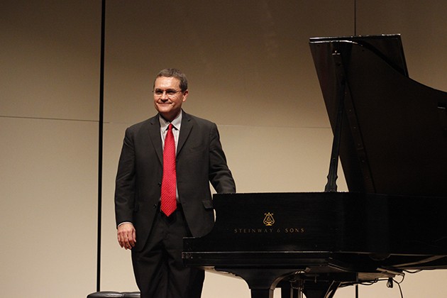 Former faculty pianist returns to Pottle stage
