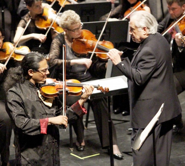 Voldman conducts farewell concert at the Columbia Theatre