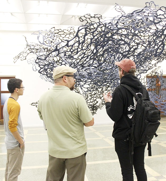 Students attend Grimes’ exhibit in Contemporary Art Gallery
