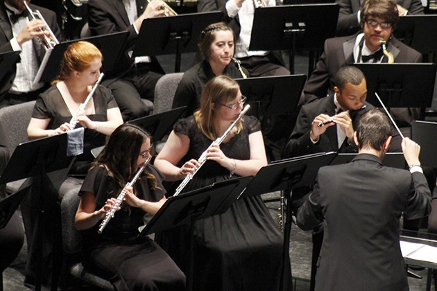 Wind symphony brings British-inspired music to theatre
