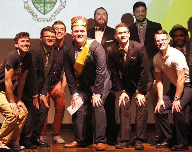 Porter crowned Mr. Green and Gold
