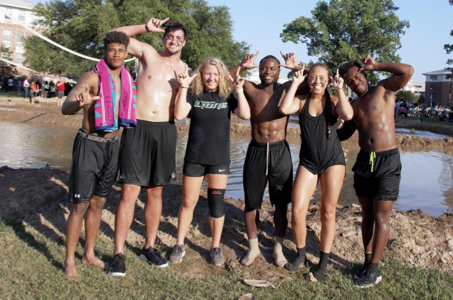 Left to Right, Devonte Williams, Tanner Olsen, Berndatte Dornieden, Joshua McClain, Alexis Pratt and Kerry Moore pose for a picture after their victory in the 2019 Swamp Bowl.