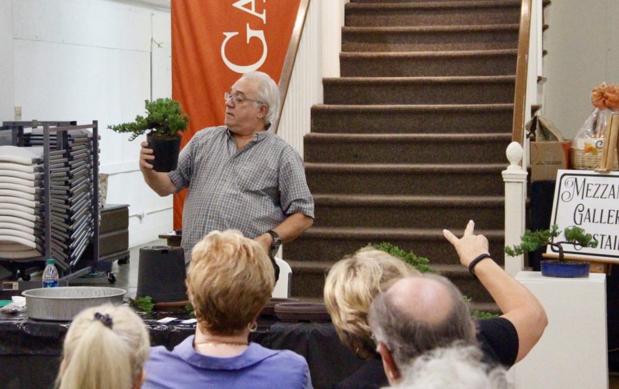 As part of the Hammond Regional Arts Center Zen Aethetics exhibition, Larry Bevere lead a workshop on the Japanese botanical art form known as Bonsai.