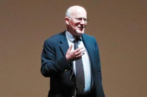 Fanfare lecture discusses the world war