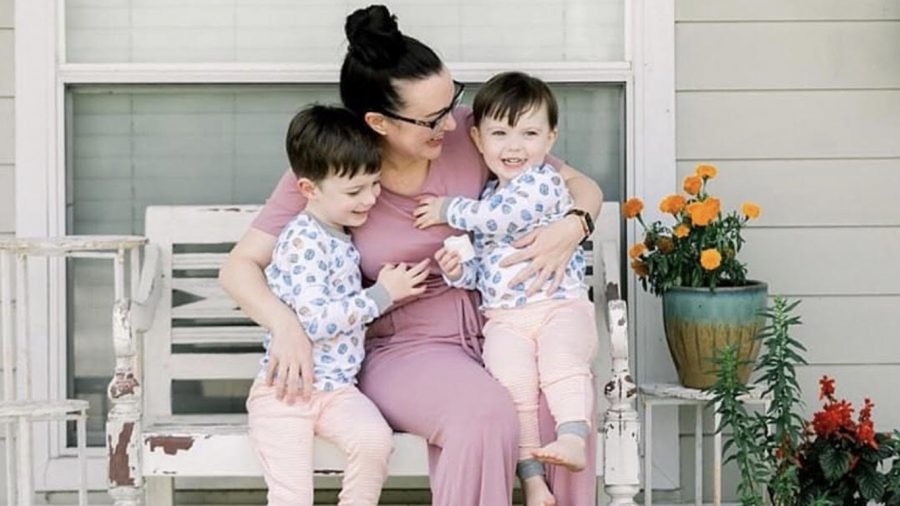 The Hollywood family, Elsbet Smith Hollywood and her two sons, is captured by Kali Norton Photography for the #FrontPorchProject. 