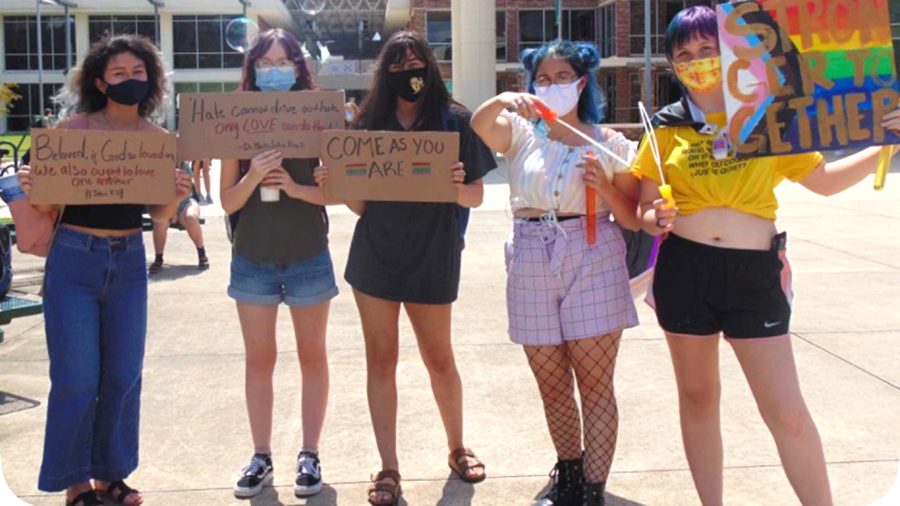 Students gather outside the union on Thursday, Sept. 10 to spread their own messages to bystanders at the Student Union area.