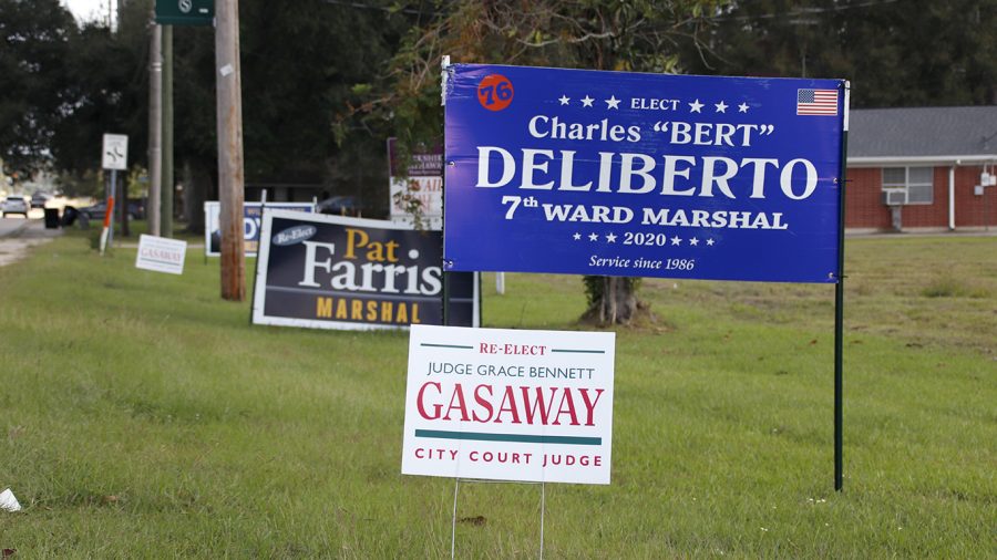Campaign+signs+for+local+and+state+elections+can+be+seen+in+yards+and+along+roads+across+Hammond.+Early+voting+for+this+year%E2%80%99s+election+began+n+Oct.+16.