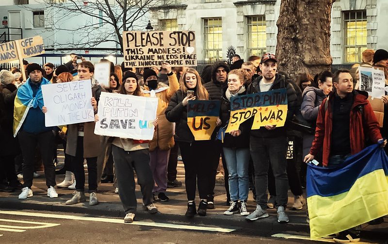 Citizens in London protest against war in Ukraine. (Flickr)