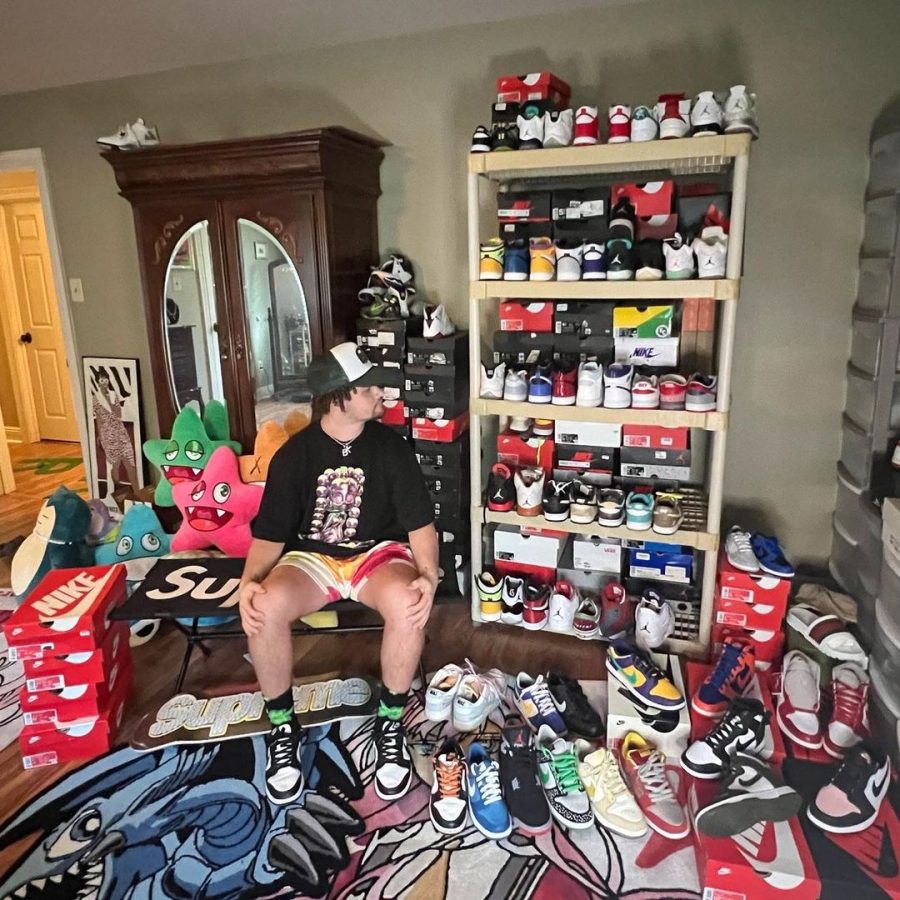 Kaine Bergeron shows off his sneaker collection for his small business Knew Episeauxd.