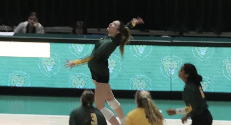 Sophomore+Outside+Hitter+Cicily+Hidalgo+attempts+kill+shot+vs.Texas+A%26M+Commerce+during+Southland+Conference+showdown.+%28Nov.+5th%2C+2022%29