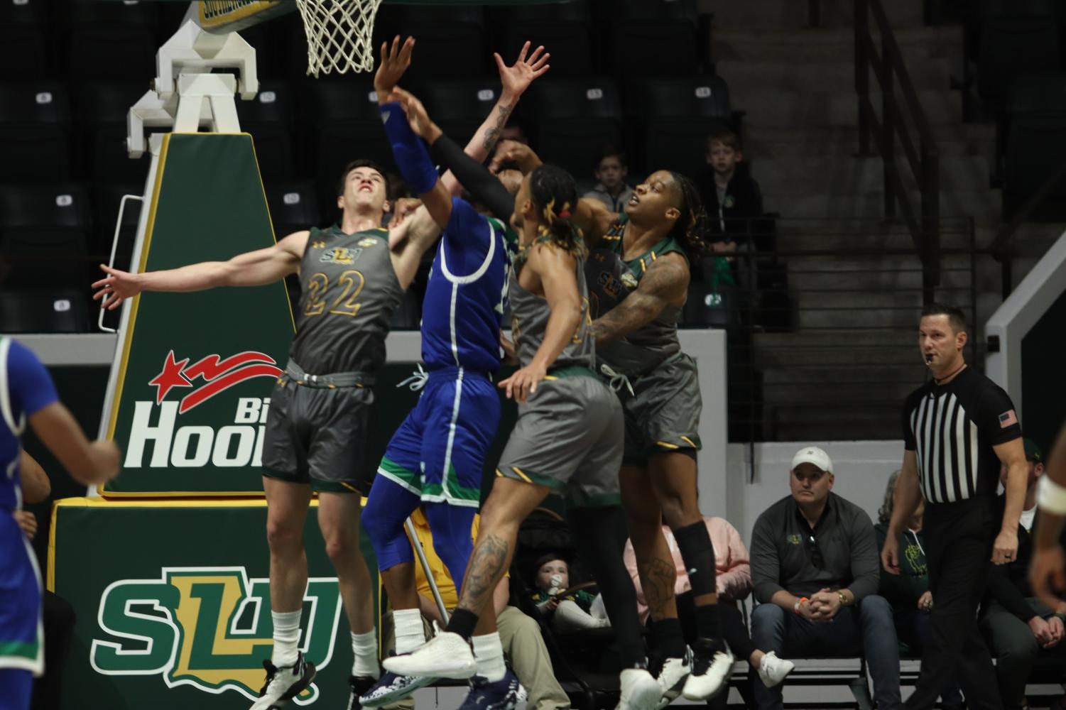 Lions Survive Late Push by A&M-Corpus Christi; Islanders Clinch Double Bye  at SLC Tournament - Texas A&M-Corpus Christi Athletics