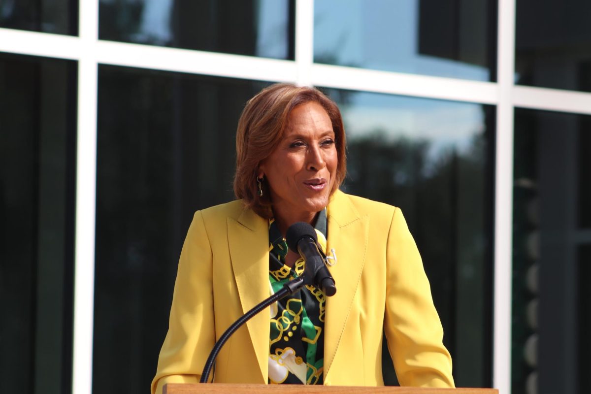 Good Morning America co-host and SLU alumna Robin Roberts greets the crowd during the official opening of the newly-renovated D Vickers building.