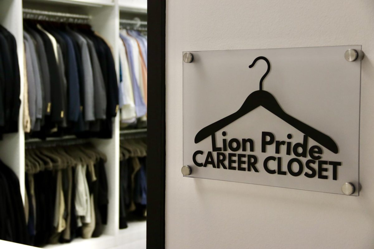 an entrance to a closet with a sign that says lion prode career closet